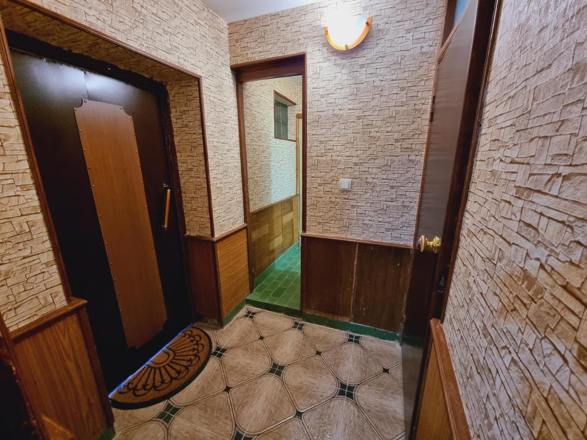 Hrachy Mot Hostel Gyumri ภายนอก รูปภาพ
