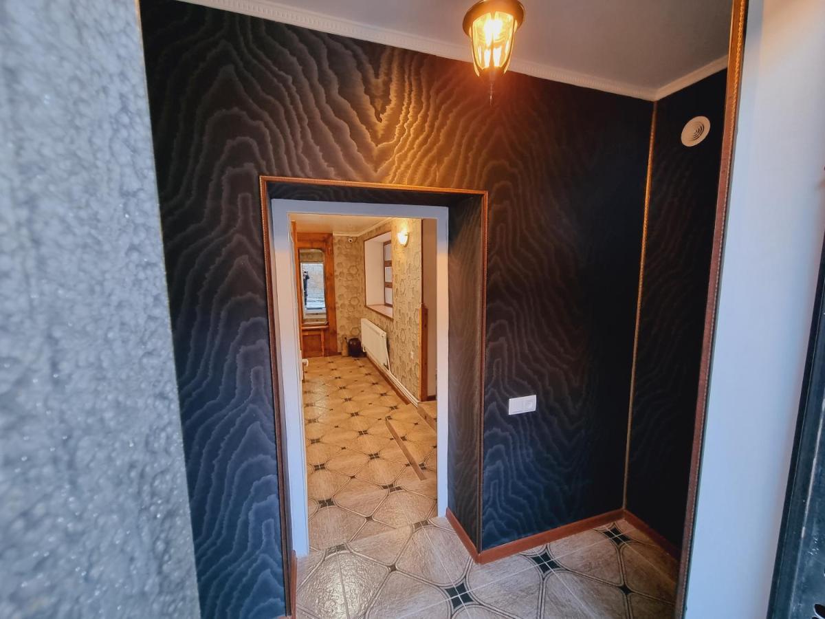 Hrachy Mot Hostel Gyumri ภายนอก รูปภาพ