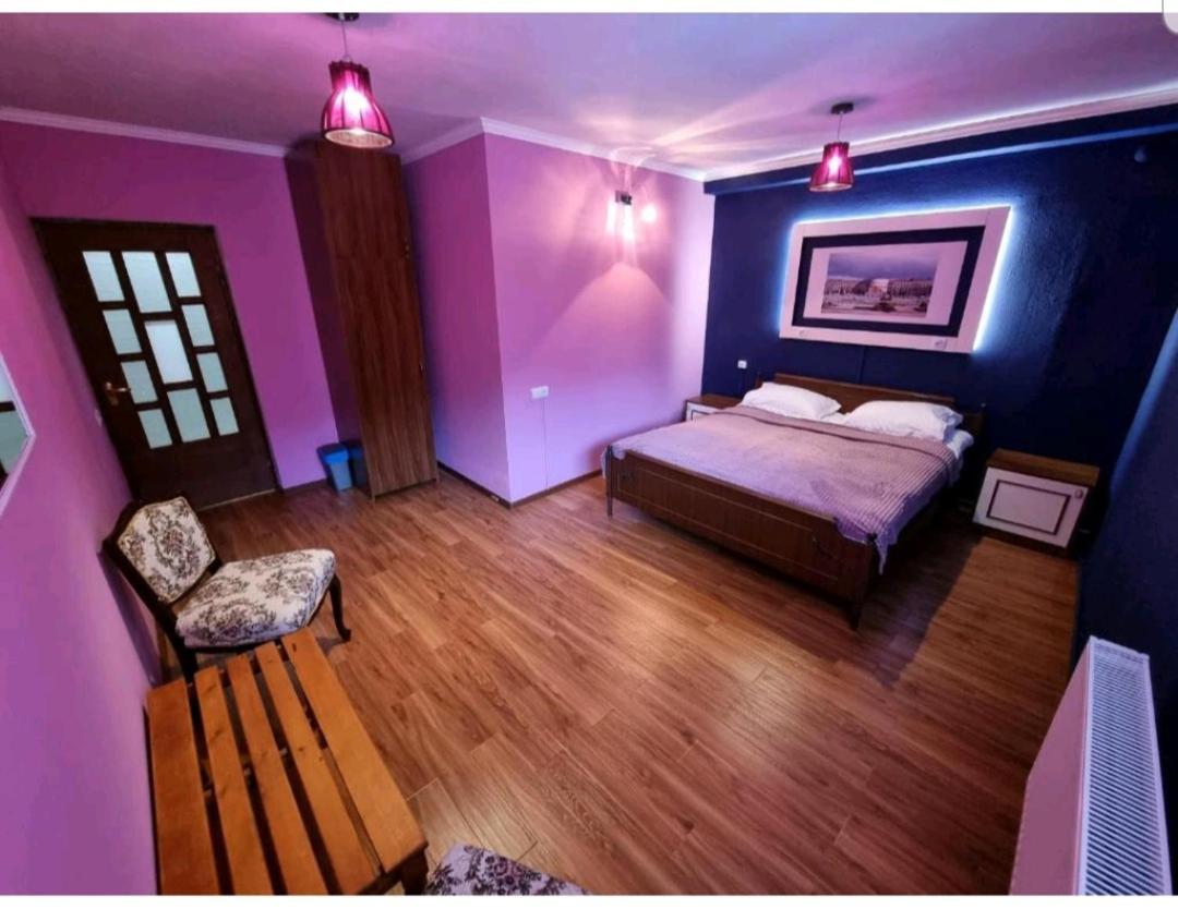 Hrachy Mot Hostel Gyumri ภายนอก รูปภาพ
